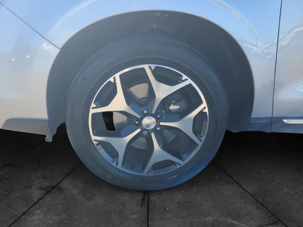 Used 2015 Subaru Forester 2.0XT Touring w/ Eyesight & Navigation System AWD/4WD image 14