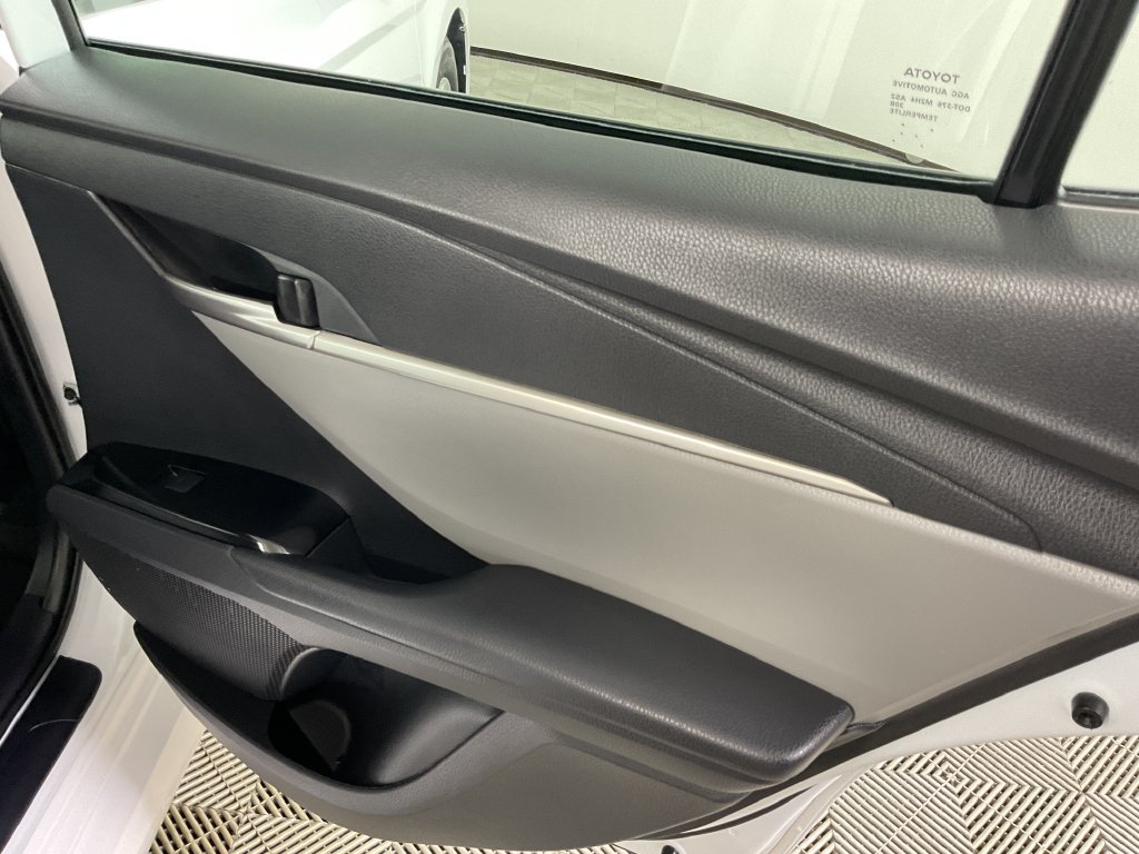 Used 2025 Toyota Camry LE FWD image 21