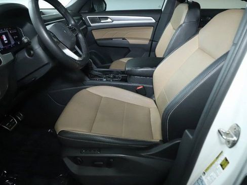 Used 2021 Volkswagen Atlas Cross Sport SEL R-Line w/ Luggage Net & Mats Package image 17