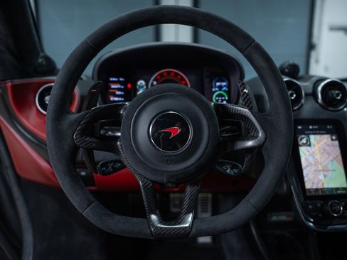 Used 2016 McLaren 570S Coupe image 19