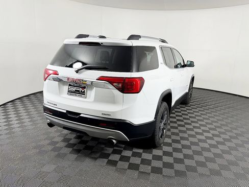 Used 2018 GMC Acadia SLT image 8