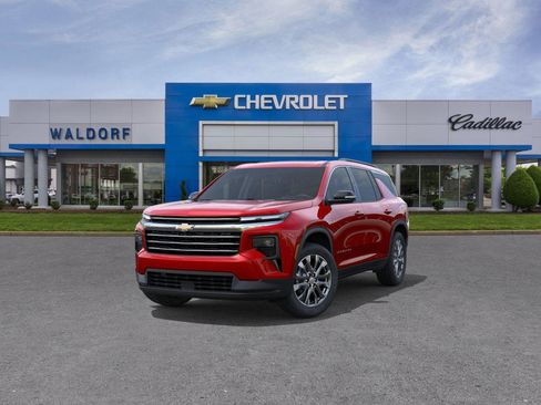 New 2026 Chevrolet Traverse LT w/ Sun and Wheel Package FWD image 9