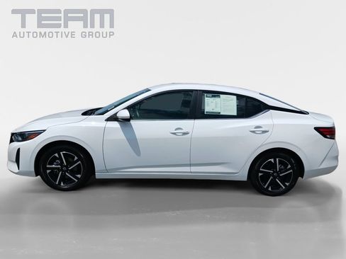 Used 2024 Nissan Sentra SV FWD image 4