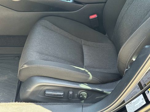 Used 2023 Honda Accord EX image 18