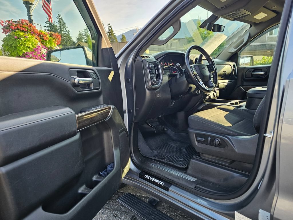 Used 2021 Chevrolet Silverado 1500 RST w/ Z71 Off-Road Package AWD/4WD image 21