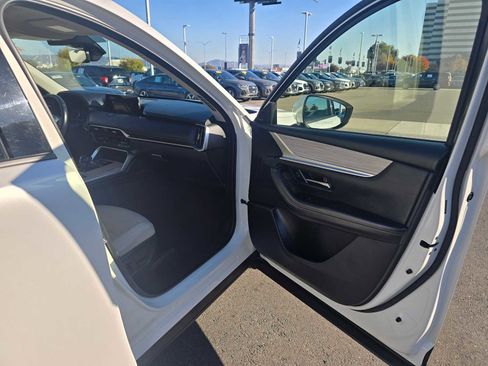 Used 2024 MAZDA CX-90 3.3 Turbo w/ Premium Package image 12