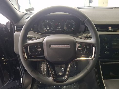 Certified 2026 Land Rover Range Rover Evoque S image 18