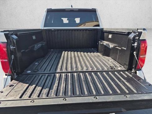 Used 2025 Toyota Tacoma SR5 AWD/4WD image 6