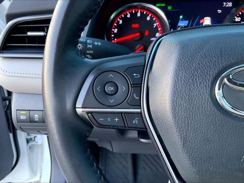 Used 2020 Toyota Camry XSE image 23