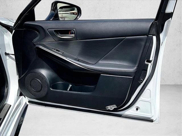 Used 2024 Lexus IS 500 RWD image 19
