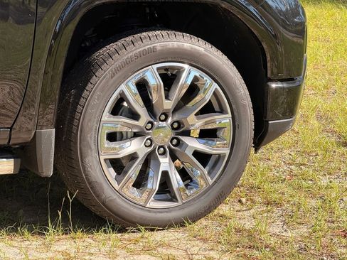 New 2026 GMC Sierra 1500 Denali w/ Denali Reserve Package AWD/4WD image 13