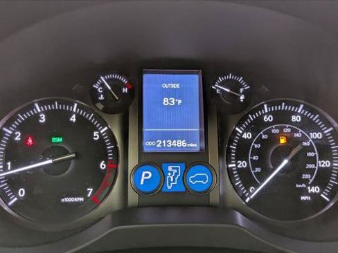 Used 2018 Lexus GX 460 Premium w/ Premium Package AWD/4WD image 24