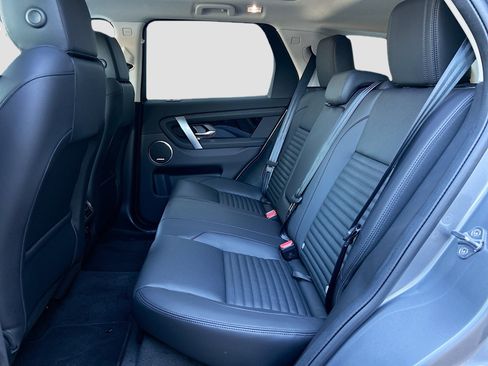 Used 2025 Land Rover Discovery Sport S image 15