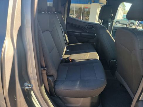 Used 2024 Chevrolet Colorado W/T RWD image 7