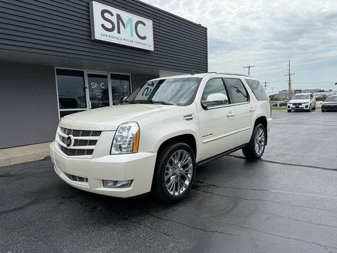 Used 2014 Cadillac Escalade Premium AWD/4WD image 1