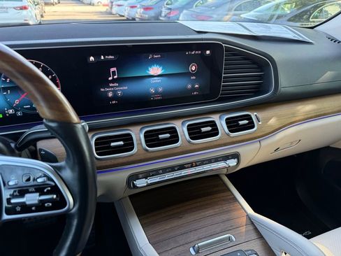Certified 2022 Mercedes-Benz GLS 450 4MATIC image 23