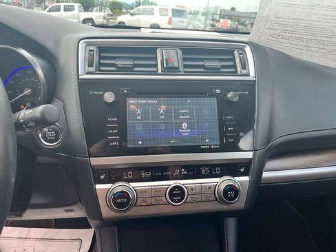 Used 2017 Subaru Outback 3.6R Touring image 23