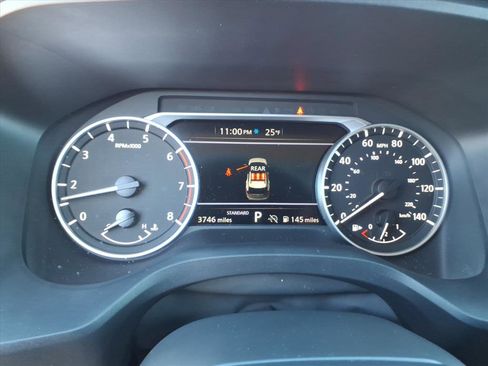 Used 2025 Nissan Rogue SV image 8