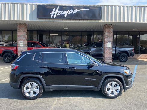 Used 2021 Jeep Compass Latitude w/ Sun and Sound Group image 4