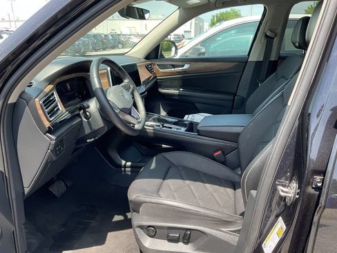 Used 2024 Volkswagen Atlas SE AWD/4WD image 9