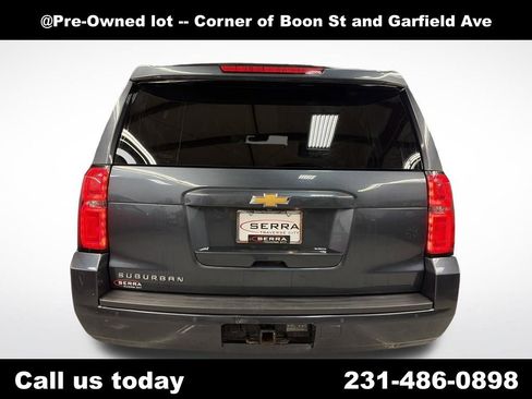 Used 2020 Chevrolet Suburban LT AWD/4WD image 4