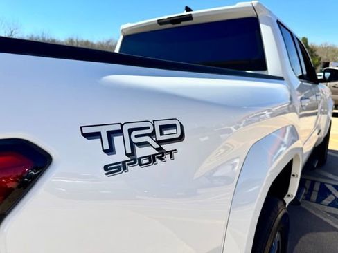 Used 2024 Toyota Tacoma TRD Sport image 10
