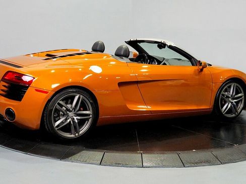 Used 2015 Audi R8 V8 w/ Full Leather Package image 7