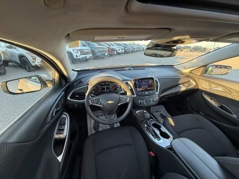 Used 2024 Chevrolet Malibu LT image 16