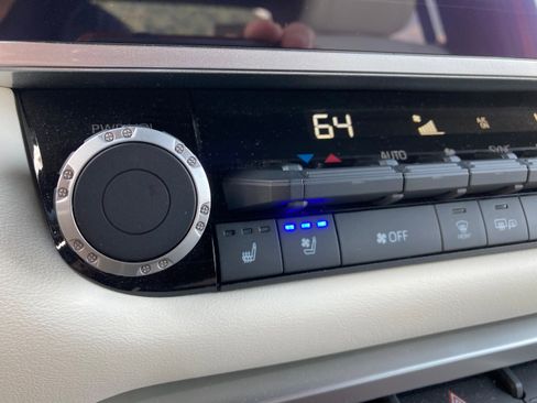 Used 2023 Toyota Tundra Capstone image 22