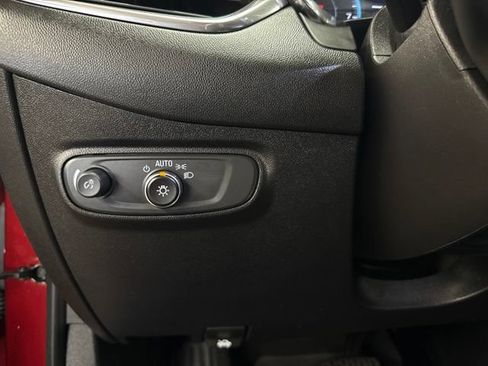 Used 2018 Chevrolet Equinox LT AWD/4WD image 20