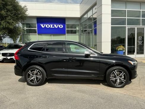 Used 2018 Volvo XC60 T8 R-Design w/ Convenience Package AWD/4WD image 8