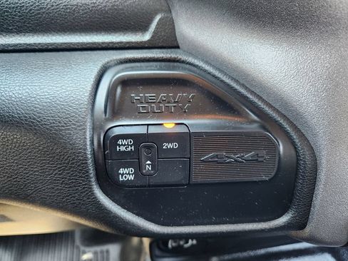 Used 2019 RAM 2500 Tradesman w/ Chrome Appearance Group AWD/4WD image 16
