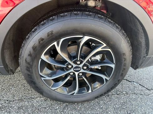 Used 2025 Lincoln Nautilus Premier w/ Equipment Group 102A image 11