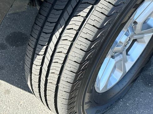 Used 2023 Toyota 4Runner SR5 Premium image 27