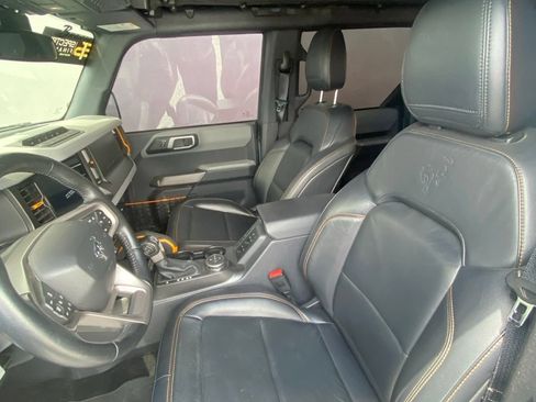 Used 2023 Ford Bronco Badlands AWD/4WD image 7
