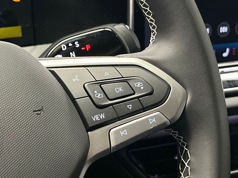 New 2026 Volkswagen Tiguan SE image 27