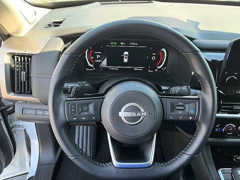 New 2026 Nissan Armada SL image 14