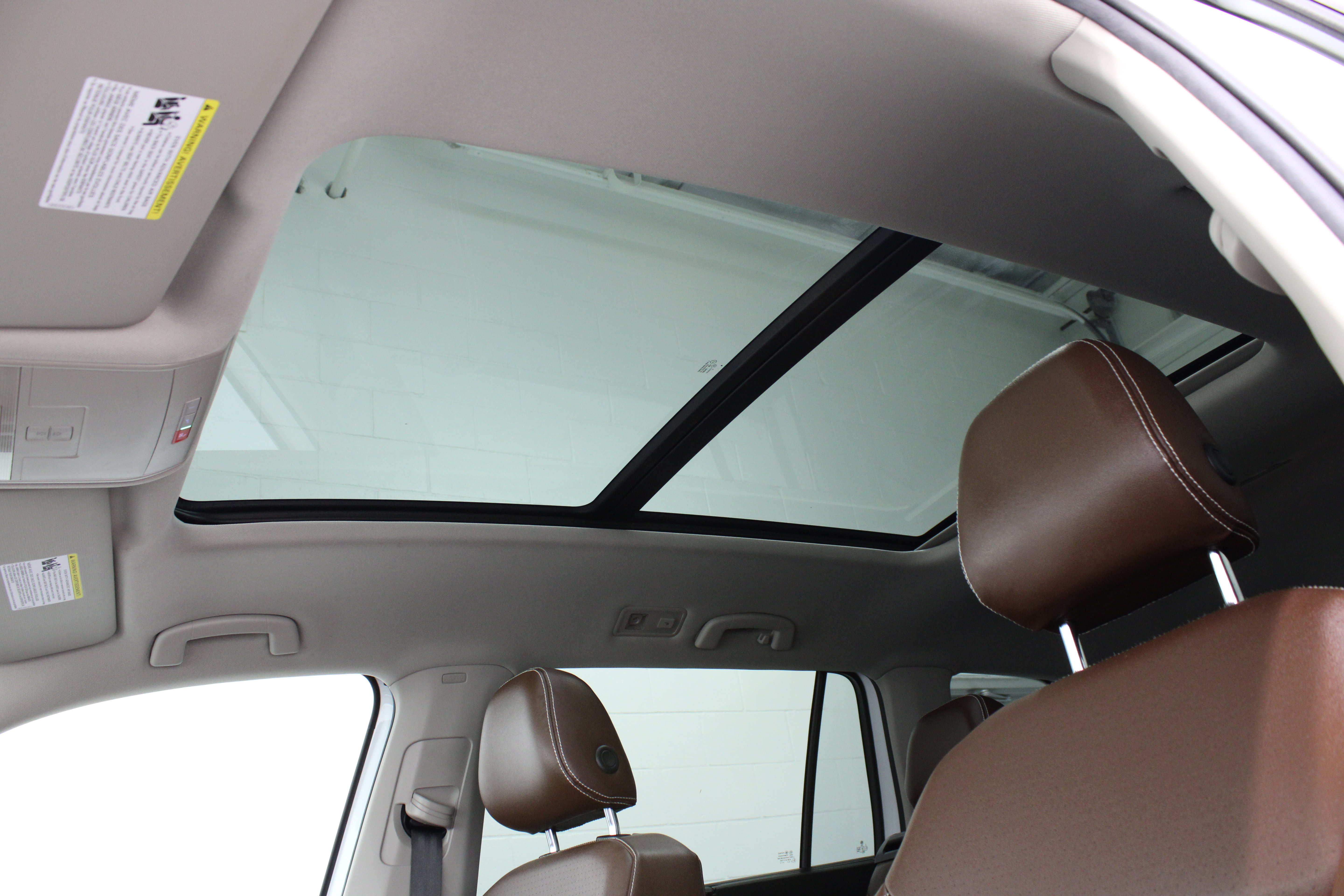 Used 2021 Volkswagen Atlas SE w/ Panoramic Sunroof Package FWD image 27