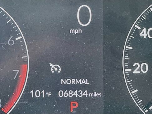 Used 2023 Honda HR-V LX image 12