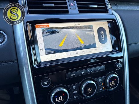 Used 2018 Land Rover Discovery HSE image 23