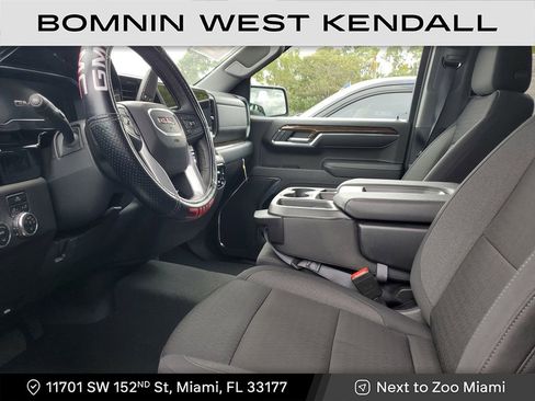 Used 2024 GMC Sierra 1500 Elevation image 9