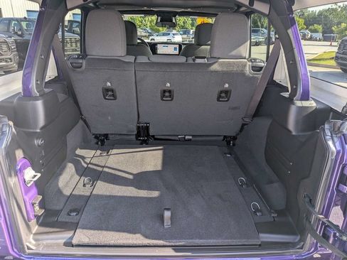 Used 2026 Jeep Wrangler Unlimited Sport AWD/4WD image 12