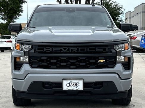 Used 2024 Chevrolet Silverado 1500 Custom image 9