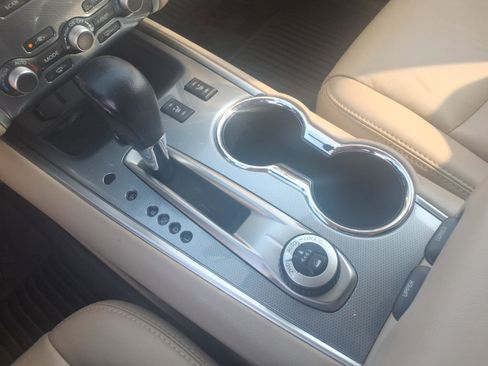 Used 2019 Nissan Pathfinder SL image 24