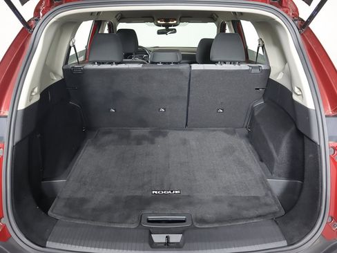 Used 2023 Nissan Rogue SV image 17