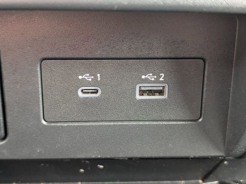 Used 2021 Nissan Titan PRO-4X w/ Pro-4x Utility Package AWD/4WD image 21