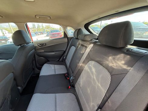 Used 2021 Hyundai Kona SE FWD image 25