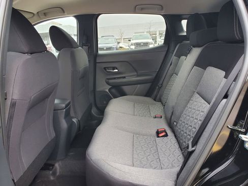 New 2026 Nissan Kicks SV image 10