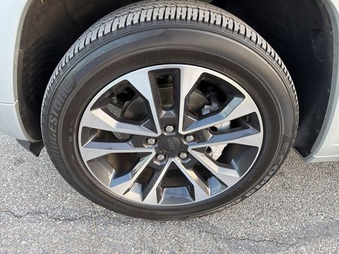 Certified 2022 Jeep Grand Cherokee Overland w/ Adv Protech Group III image 37