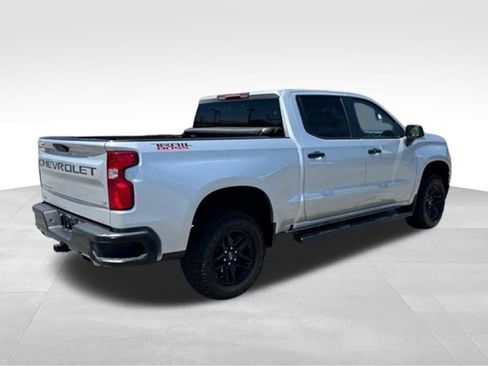 Used 2020 Chevrolet Silverado 1500 LT Trail Boss w/ Convenience Package AWD/4WD image 8
